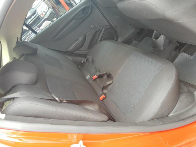 Onix motor 1.0 ano 2017 - Foto 14