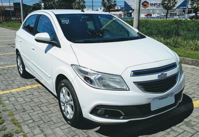 Onix LT 2013, 1.0 completo, novíssimo, tudo pago 2020! - Foto 8