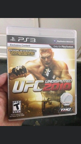 2 jogos de luta PS3, UFC 2010 e MMA da EA SPORTS em segunda mão durante 15  EUR em Mungia na WALLAPOP