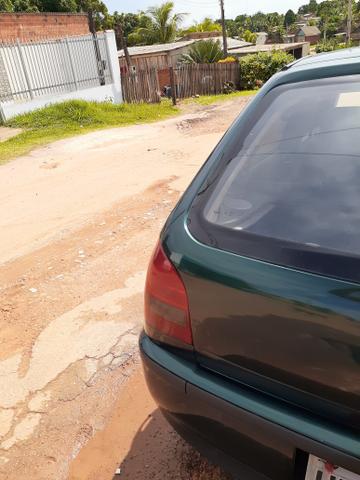 Carro bem conservado pintura boa - Foto 16