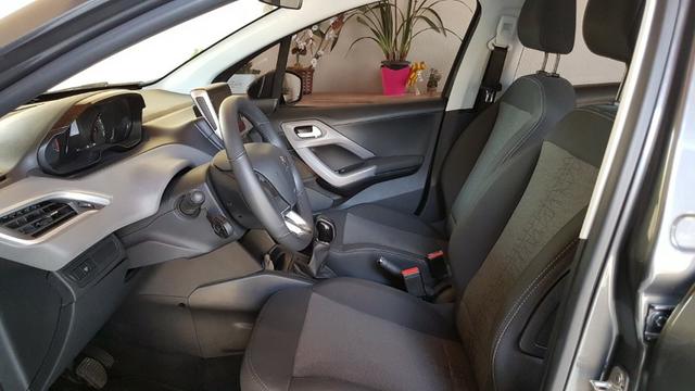 Peugeot 208 1.2 Allure 2018 - Foto 9