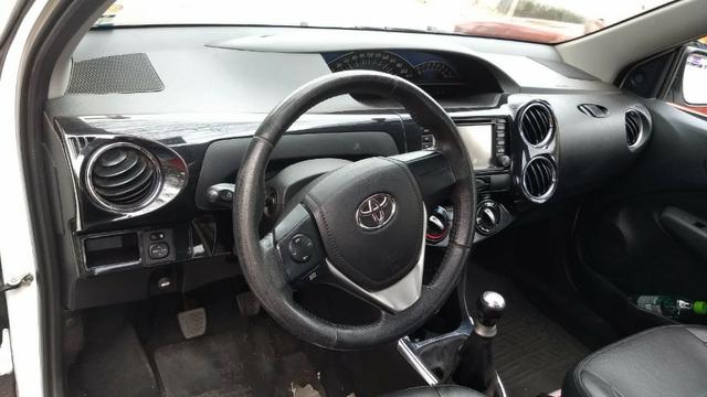 Toyota Etios 1.5 Mec 2014 Muito novo - Foto 9