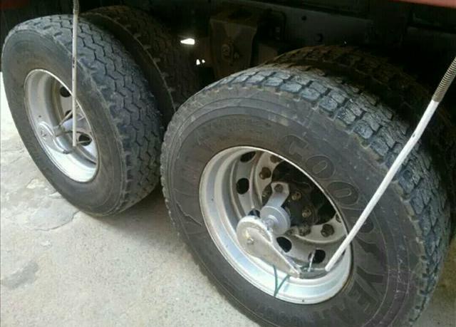 Caminhão boiadeiro VW24250 - Foto 3