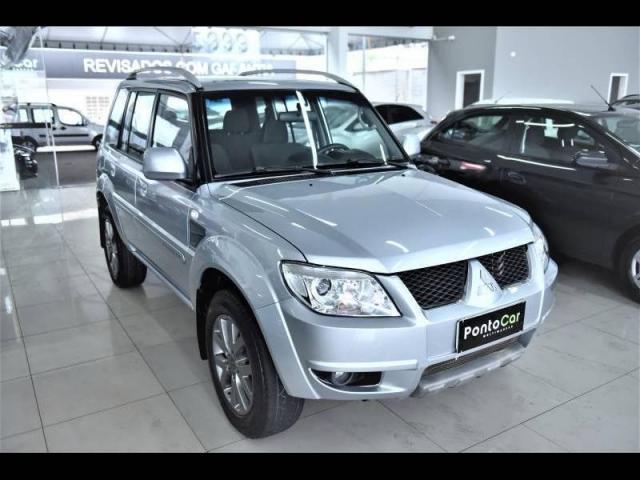 MITSUBISHI PAJERO TR4 2015/2015 2.0 4X2 16V 140CV FLEX 4P AUTOMÁTICO