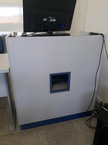 Móvel de Madeira de 2 portas
