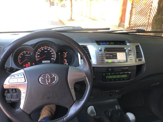 Toyota Hilux 3.0 Srv Único Dono !!!! - Foto 5