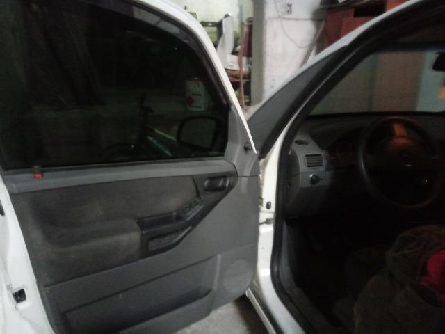Meriva Joy 2005 Flex / GNV Branca - Foto 2