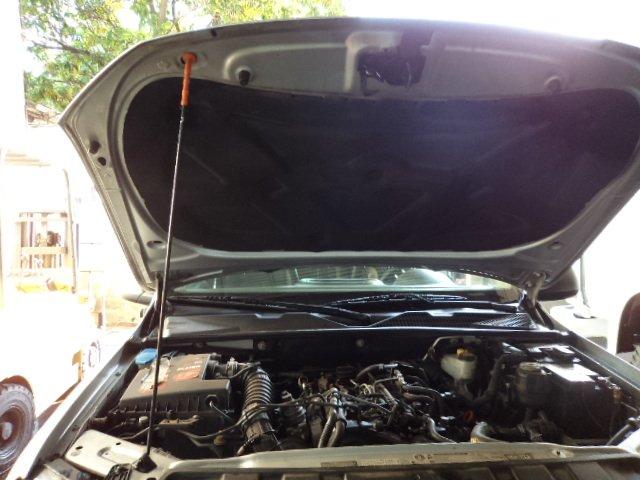 Amarok TDI 2012 diesel 4x4 cabine dupla prata cambio manual com 135000 km - Foto 5