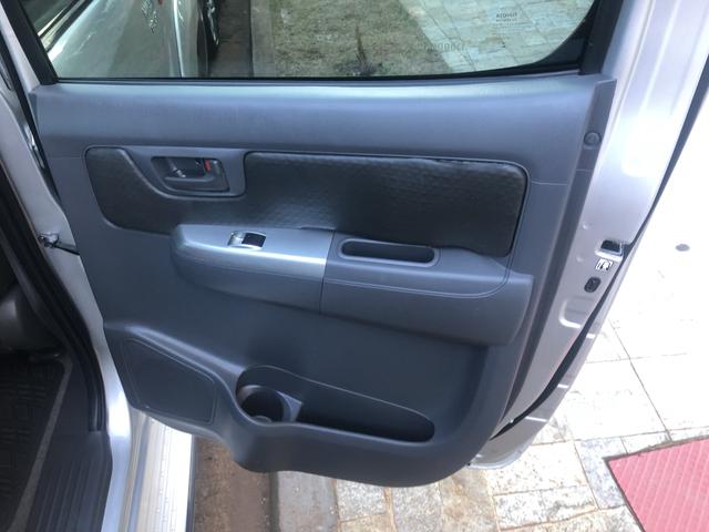 Toyota Hilux SR 4x4 3.0 8V 116CV TB DIESEL / pneu NOVO / todas revisões na Toyota - Foto 10
