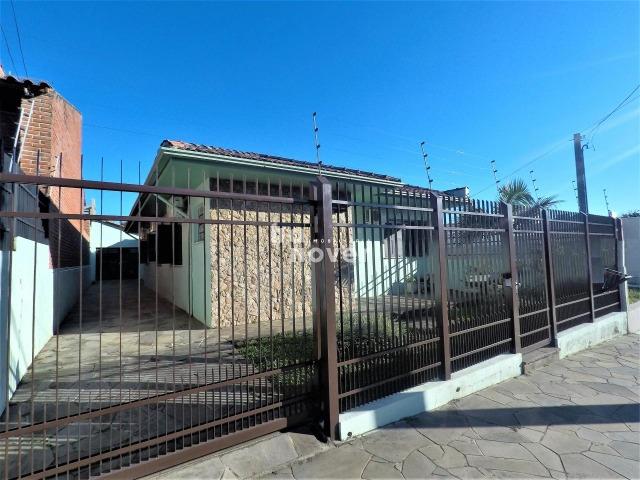 Casa 3 Dorm, Lareira, Jardim, Pátio, Churrasqueira - Camobi
