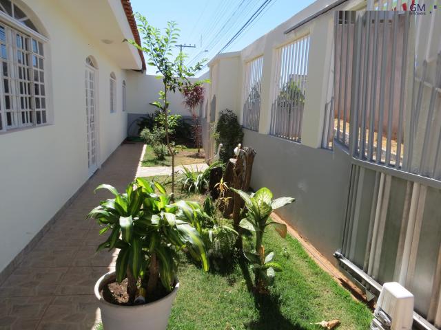 Excelente casa para venda no Condomínio RK com 4 suítes e ótima estrutura, Aceita casa e a - Foto 2