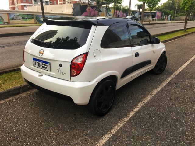 GM Celta 1.0 Spirit - Couro + Rodas de liga leve - R$ 7.900 + parcelas de R$ 332 - Foto 2
