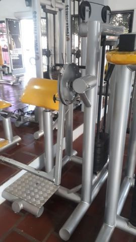 Academia de musculação completa - Foto 3