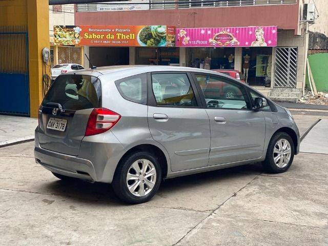Honda Fit LX 1.4 aut. - 2013 - Revisões na autorizada/ Emplacado 2020/ Único dono - Foto 4