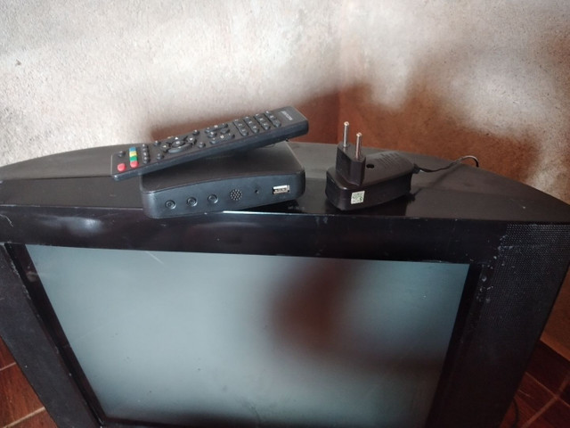 vendo tv com converso - Foto 2