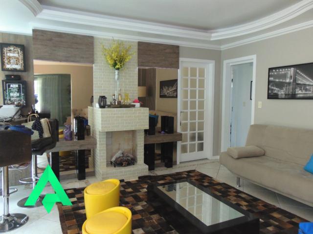 Lindíssima casa com piscina, no Bairro da Velha!! - Foto 7