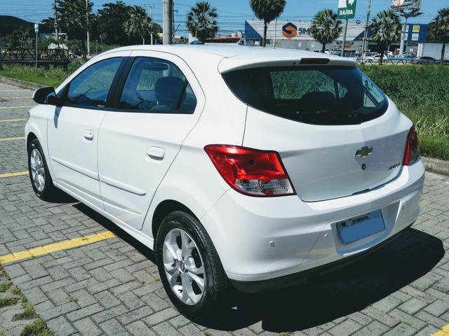 Onix LT 2013, 1.0 completo, novíssimo, tudo pago 2020! - Foto 4