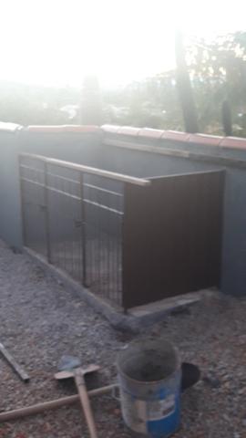 Vendo canil de ferro pintado/casinha