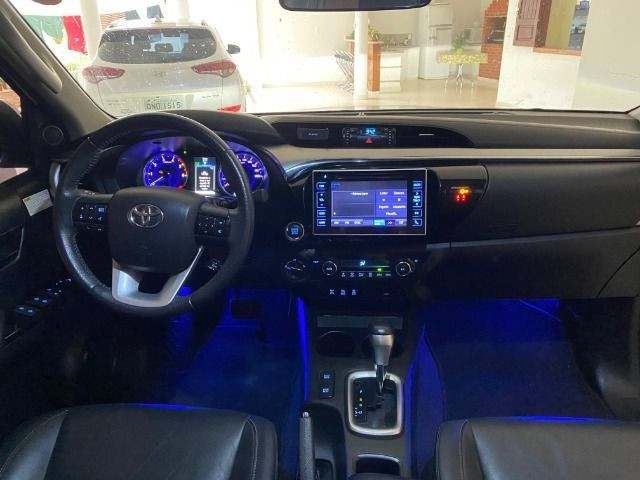 Hilux SRX 2017/2017 Branca Impecável - Foto 9