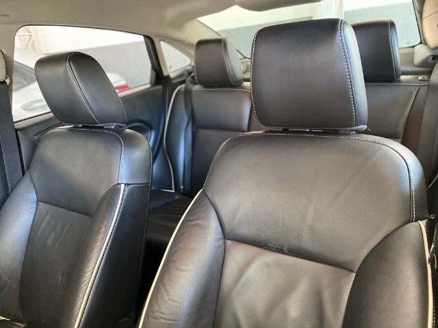 New Fiesta Sedan - Foto 8