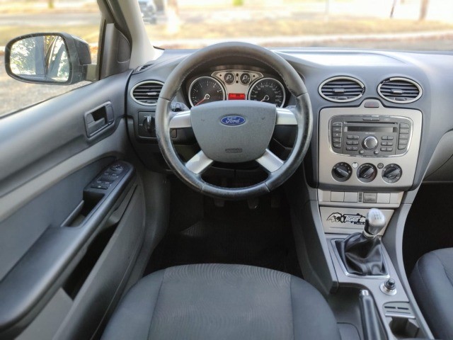 Ford Focus Hatch GLX 1.6 8V (Flex) 2010/2011 - Foto 8