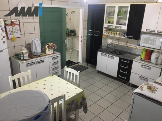 Casa com piscina, 3 quartos no centro de navegantes - Foto 16