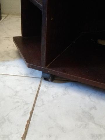 Rack de canto de madeira no valor de 120,00 reais - Foto 3