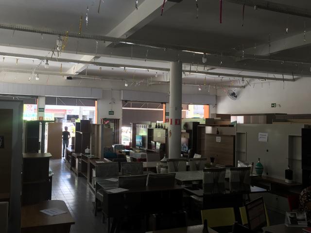 Vendo prédio comercial em av. movimentada - Foto 3