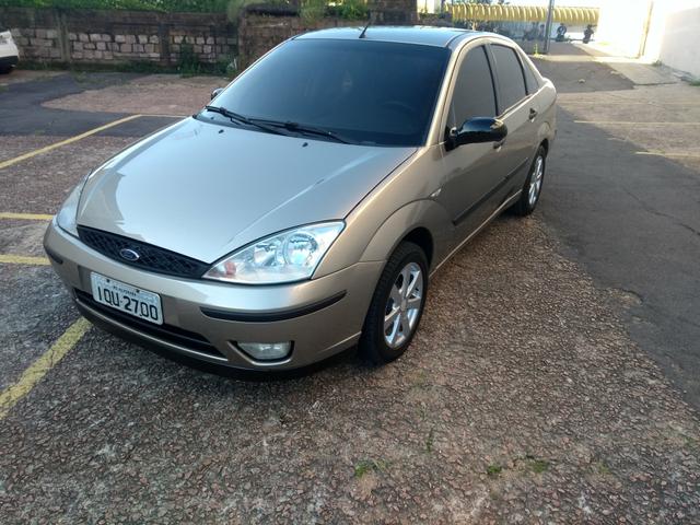 Focus sedan impecável - Foto 17