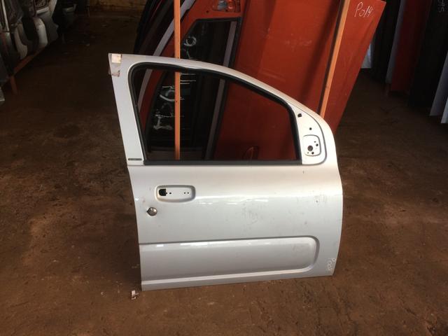 Porta dianteira direita uno vivace