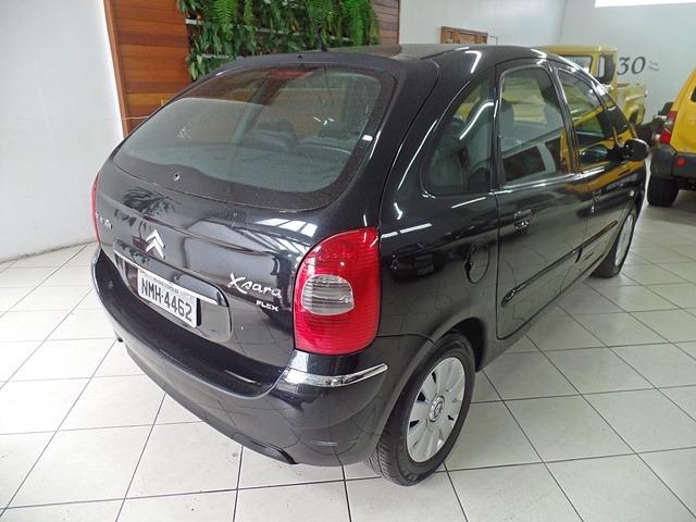 Citroen Xsara Picasso GLX 1.6 16V - 2011 - Foto 2