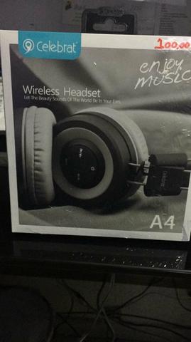Fone de ouvido celebrat com bluetooth novo na embalagem