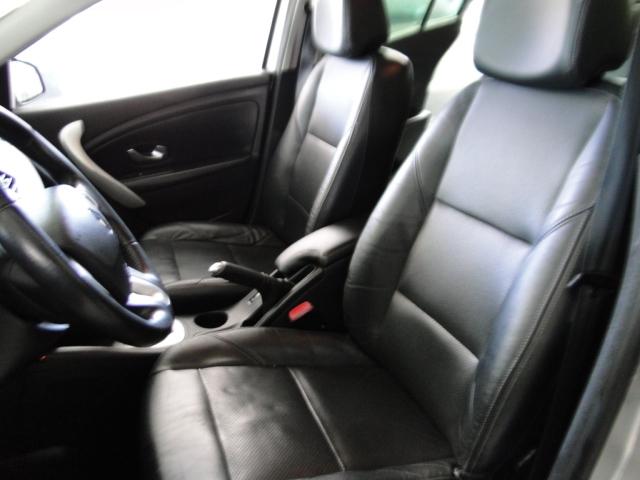 Renault Fluence 2.0 dynamique 16v flex 4p automático - Foto 9