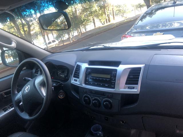 Toyota Hilux SR 4x4 3.0 8V 116CV TB DIESEL / pneu NOVO / todas revisões na Toyota - Foto 17