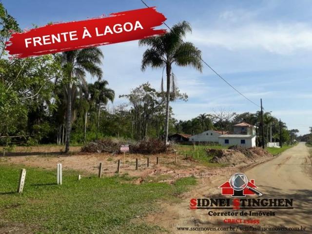 Terreno de frente a lagoa