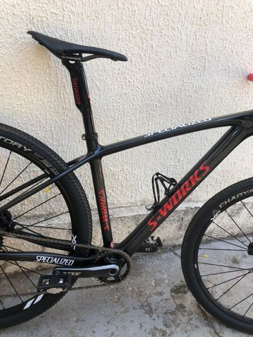 Bicicleta MTB Carbono aro 29 - Foto 2