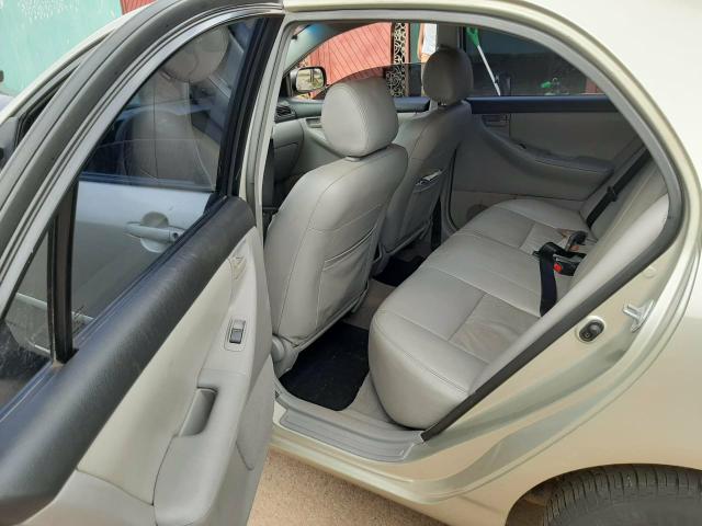 Toyota Corolla 2005/2006 - Foto 6