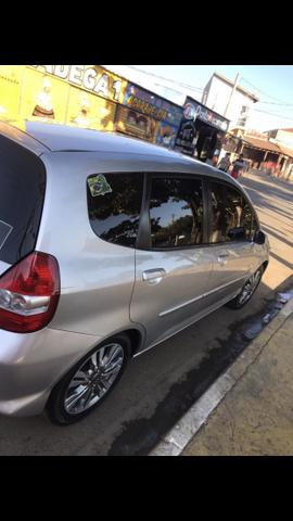 Honda fit em ótimo estado bem conservado carro para família - Foto 4