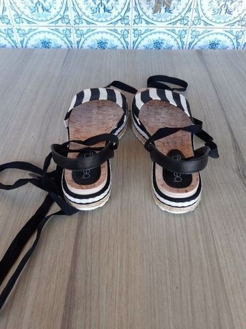 sandalia tamanho grande