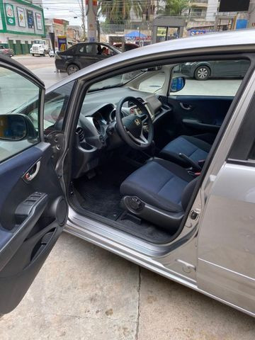 Honda Fit LX 1.4 aut. - 2013 - Revisões na autorizada/ Emplacado 2020/ Único dono - Foto 5
