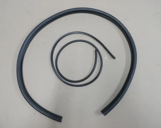 Borracha Do Vigia Mercedes Benz Lp321 Novo