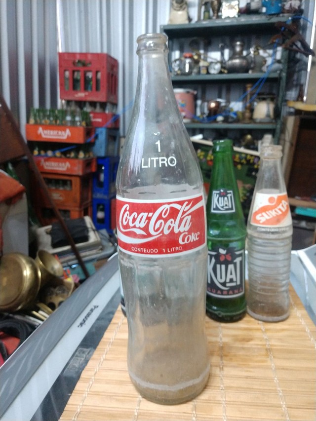 Garrafa refrigerante antigo coca cola 1 litro  - Foto 5