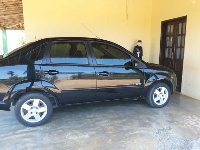 Fiesta sedan 1.6