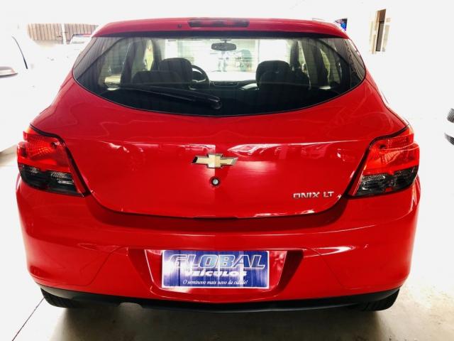 GM - CHEVROLET ONIX HATCH LT 1.4 8V FLEXPOWER 5P MEC. - Foto 4