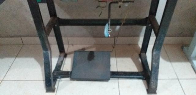 Máquina reta R$700 e overloq 1500 industriais - Foto 2