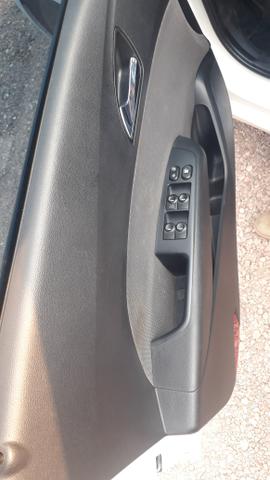 Hb20S sedan 1.6 ano 2015 o top da categoria apenas 47.000 km - Foto 7