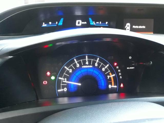 Vendo um Honda Civic 2016 mas completo de tudo é troco por carro de menor valor - Foto 4