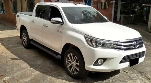 Hilux SRX