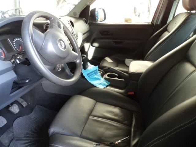 Amarok TDI 2012 diesel 4x4 cabine dupla prata cambio manual com 135000 km - Foto 6
