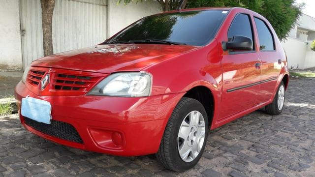 Renault Logan 1.0 - 2010 - Foto 5
